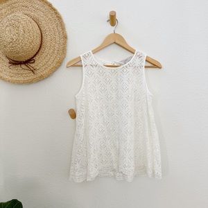 Ann Taylor Loft white scalloped edge top